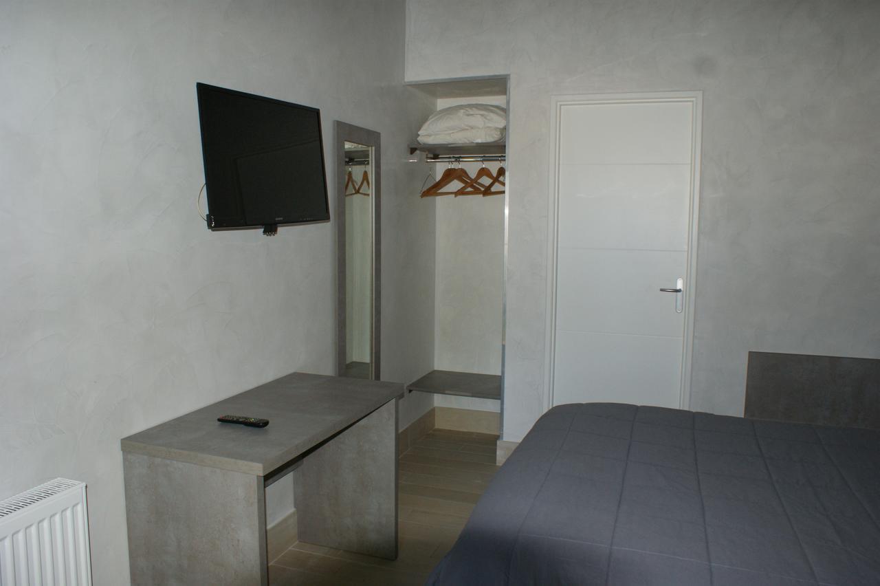 Motel D'Ornex Exterior photo